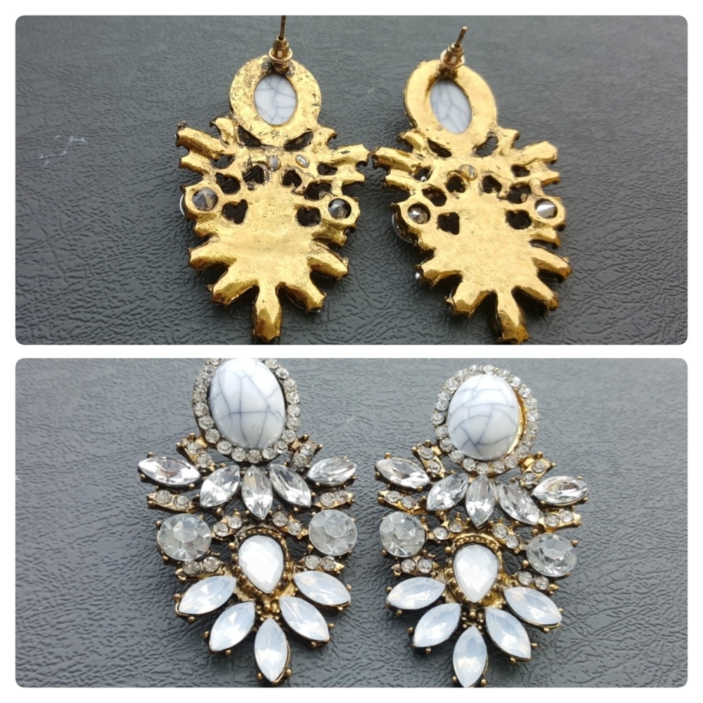 🐾PRICE DROP🐾Wht Crystal Statement Stud Earrings - Picture 4 of 4